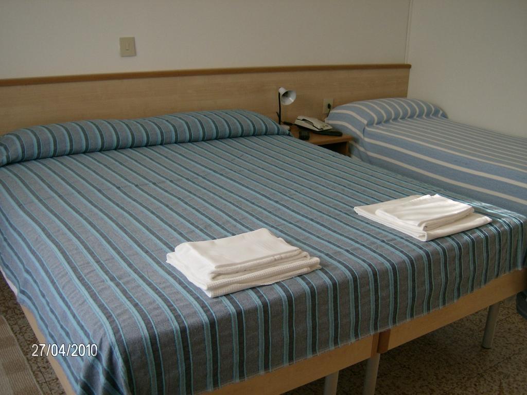 לידו די ג'סולו Hotel Britannia חדר תמונה