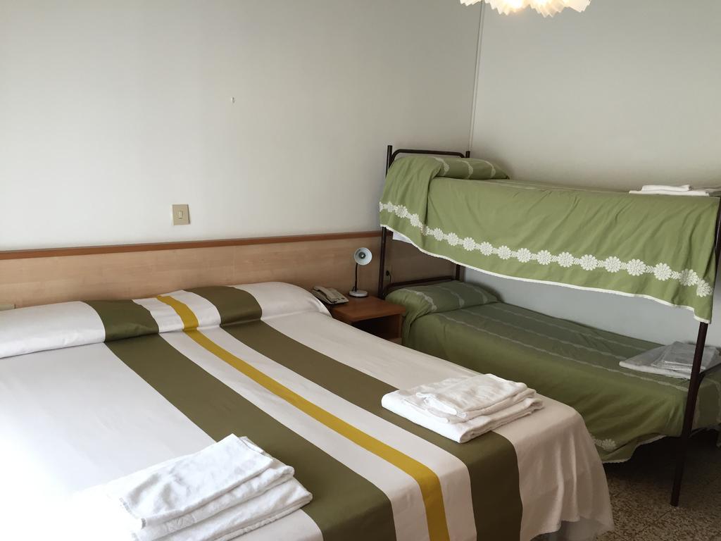 לידו די ג'סולו Hotel Britannia מראה חיצוני תמונה